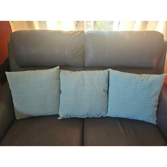 3 Bird Throw Pillows Like New reversible yellow blue geometric pattern - Picture 2 of 2